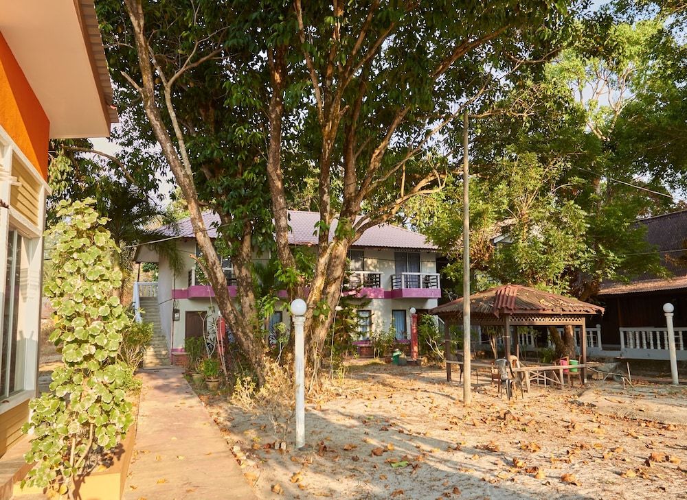 undefined Corrie Chalet, Pantai Cenang Langkawi 9