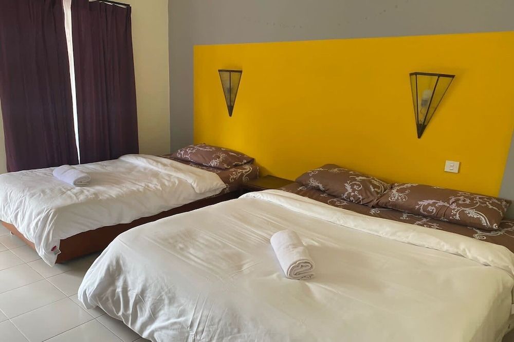 Corrie Chalet Pantai Cenang Langkawi Standard Triple Room 2