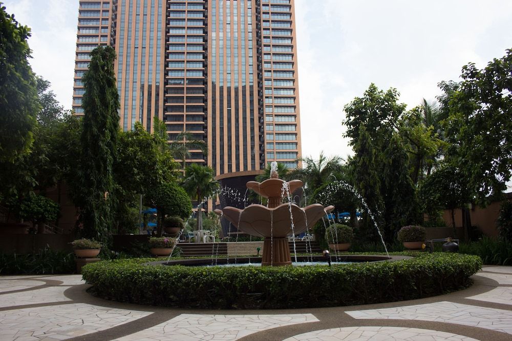 undefined Rainbow Suites at Times Square 5