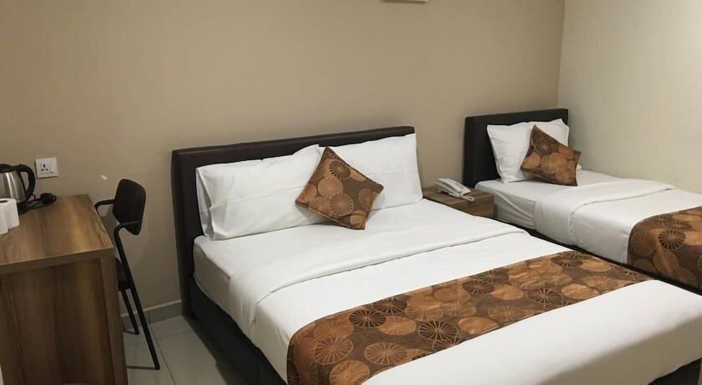 Soho Hotel Semenyih Family Room, No Windows 2