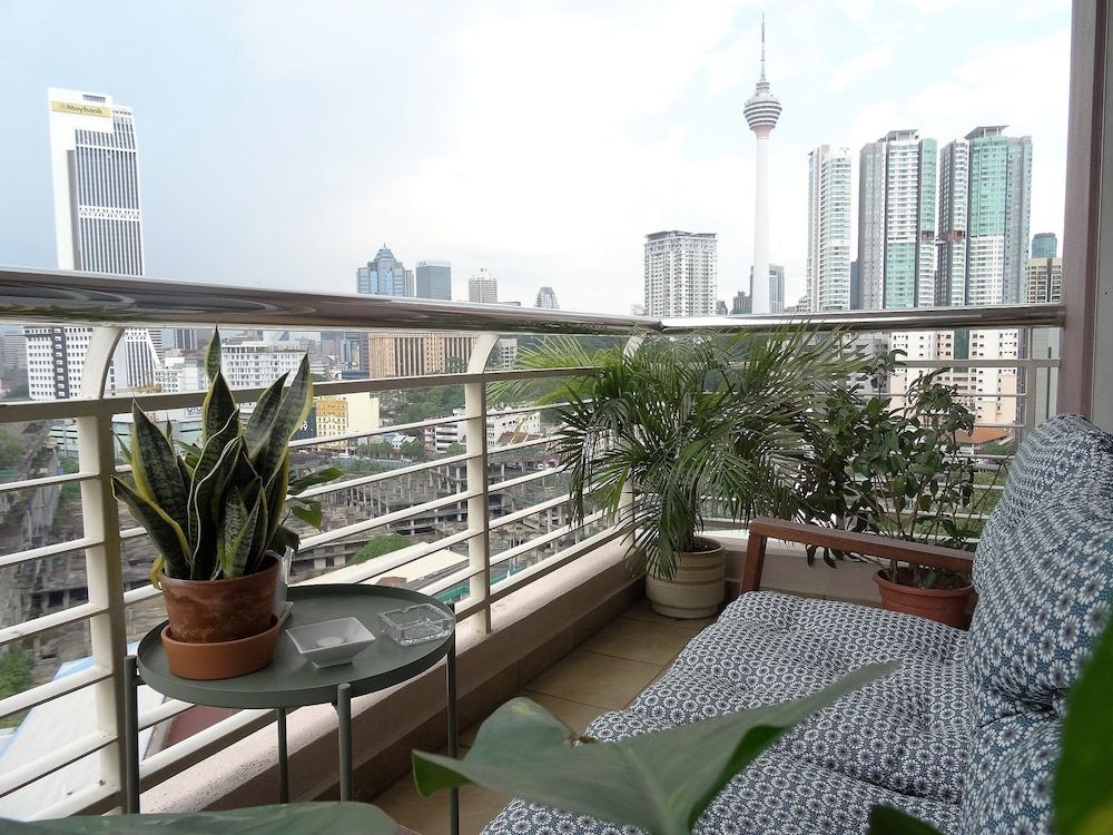 undefined Balkoni Hijau at Casa Mutiara KL