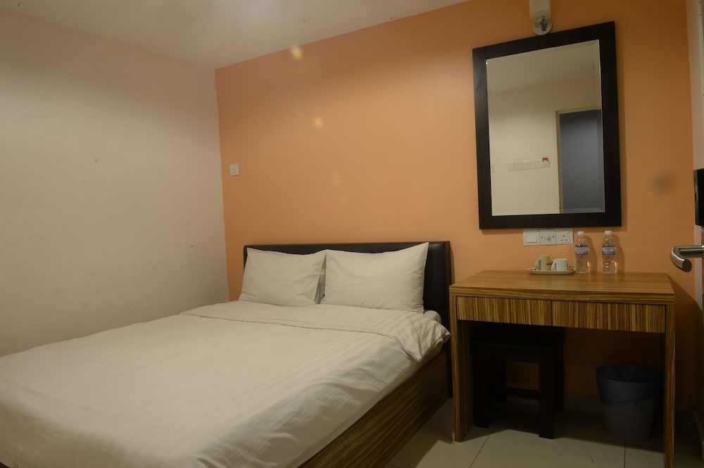 Brezza Hotel Double Standard