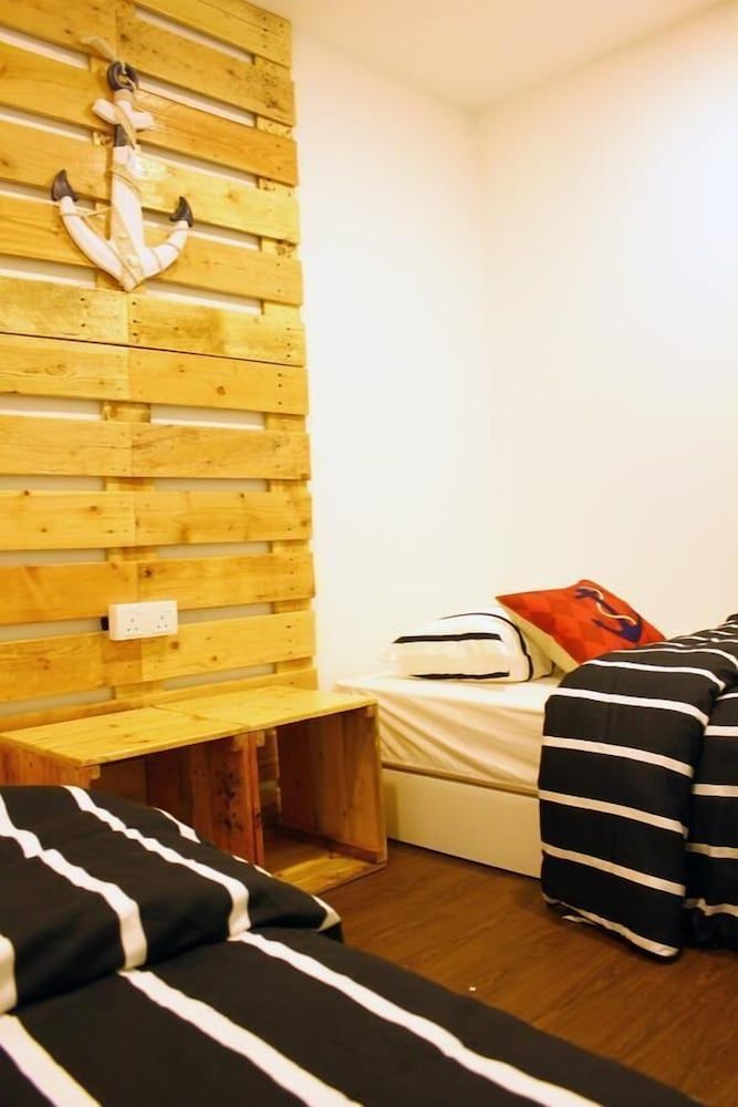 undefined Roof Talk Theme Hostel 4