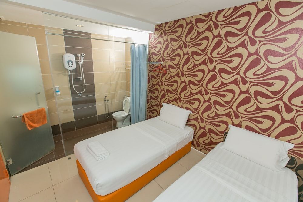Basic Double Room Single Use, 2 Twin Beds