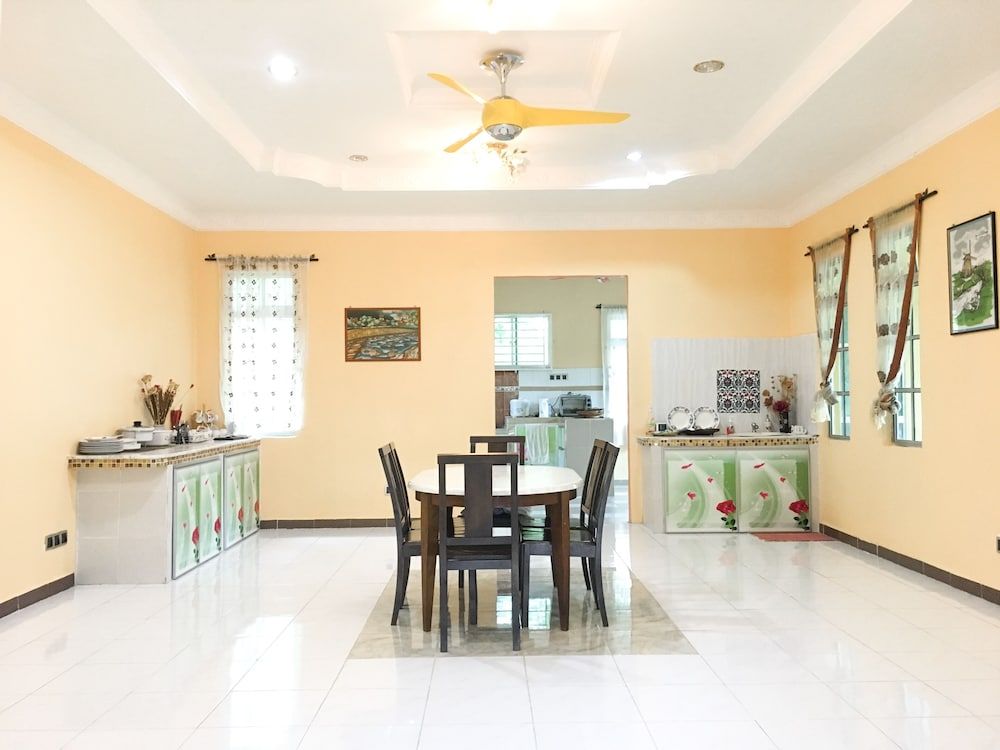 undefined Kapal Terbang Guest House 6