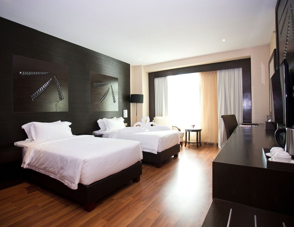 undefined Vouk Hotel Suites 4