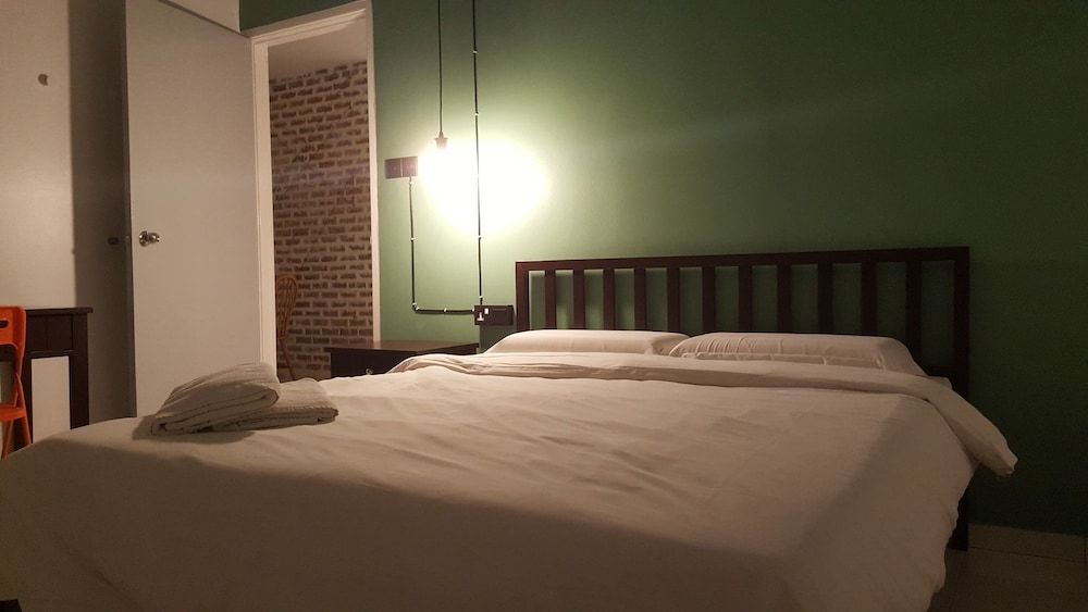 undefined Tulip Hotel 5