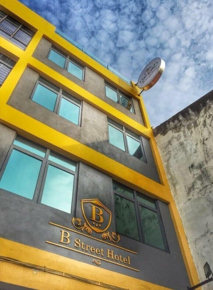 undefined B Street Hotel 9