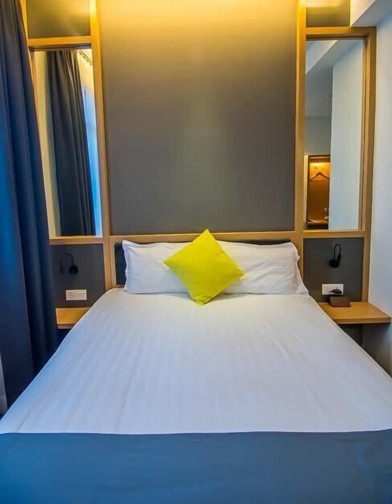 B Street Hotel Superior 4