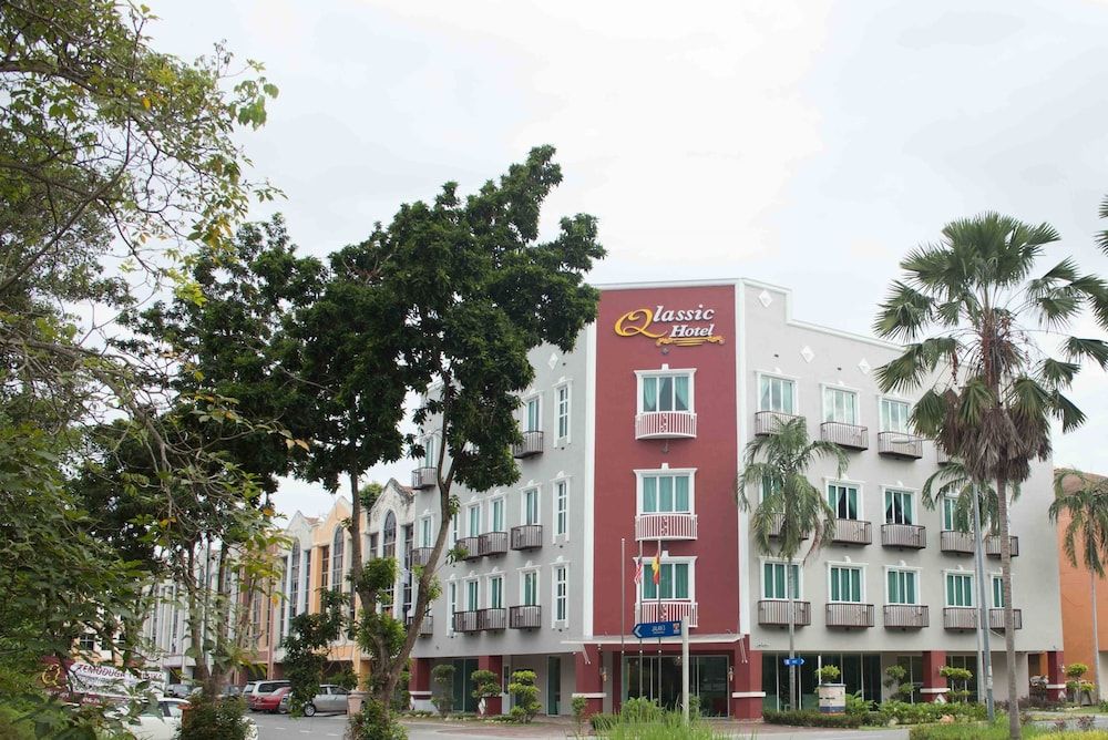 undefined Qlassic Hotel 2