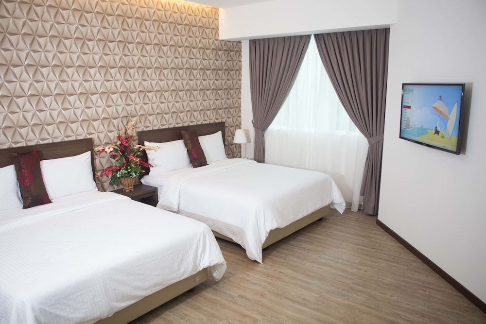 undefined Qlassic Hotel 8