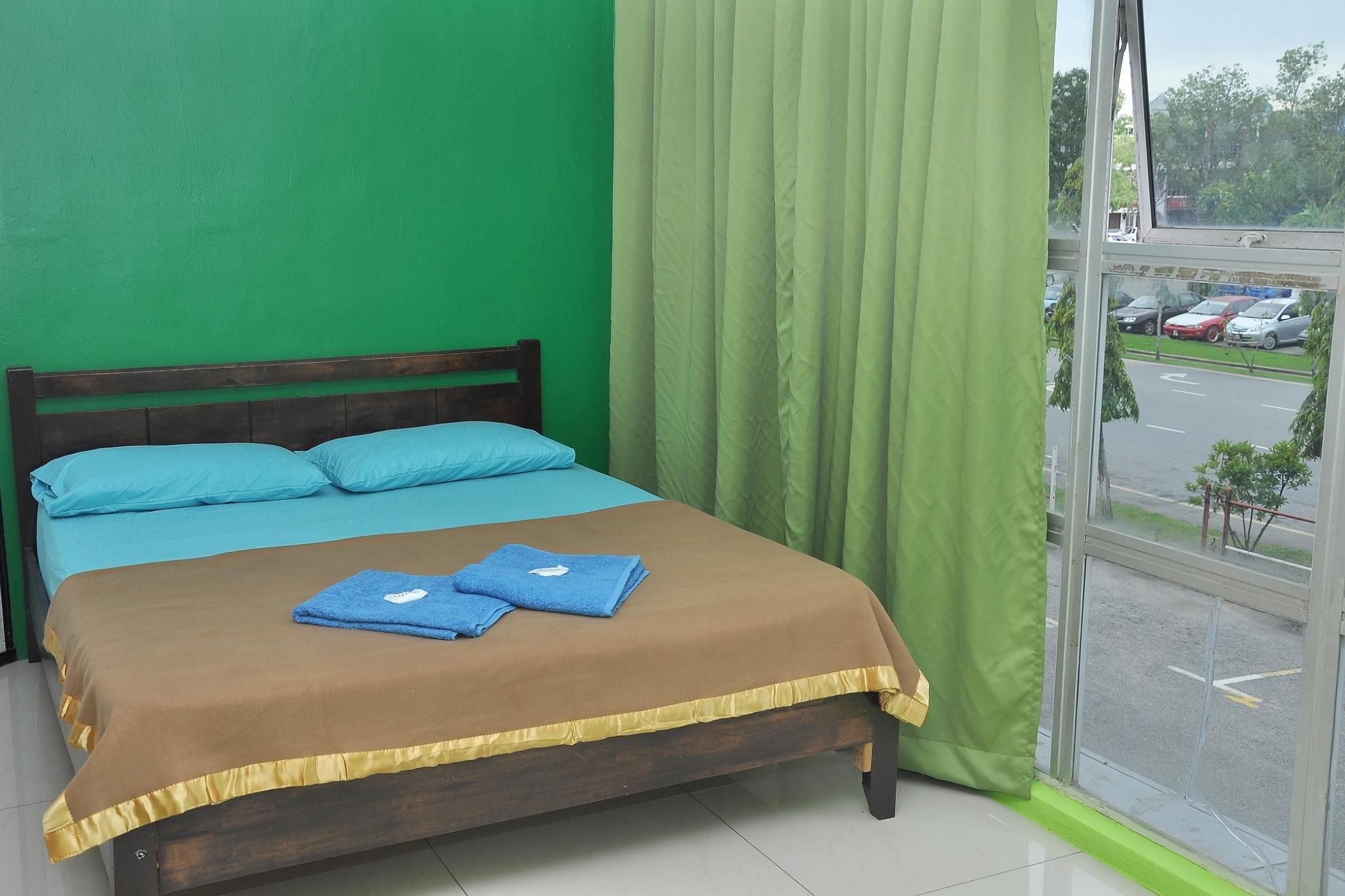 Family Room - 2 x Double bed