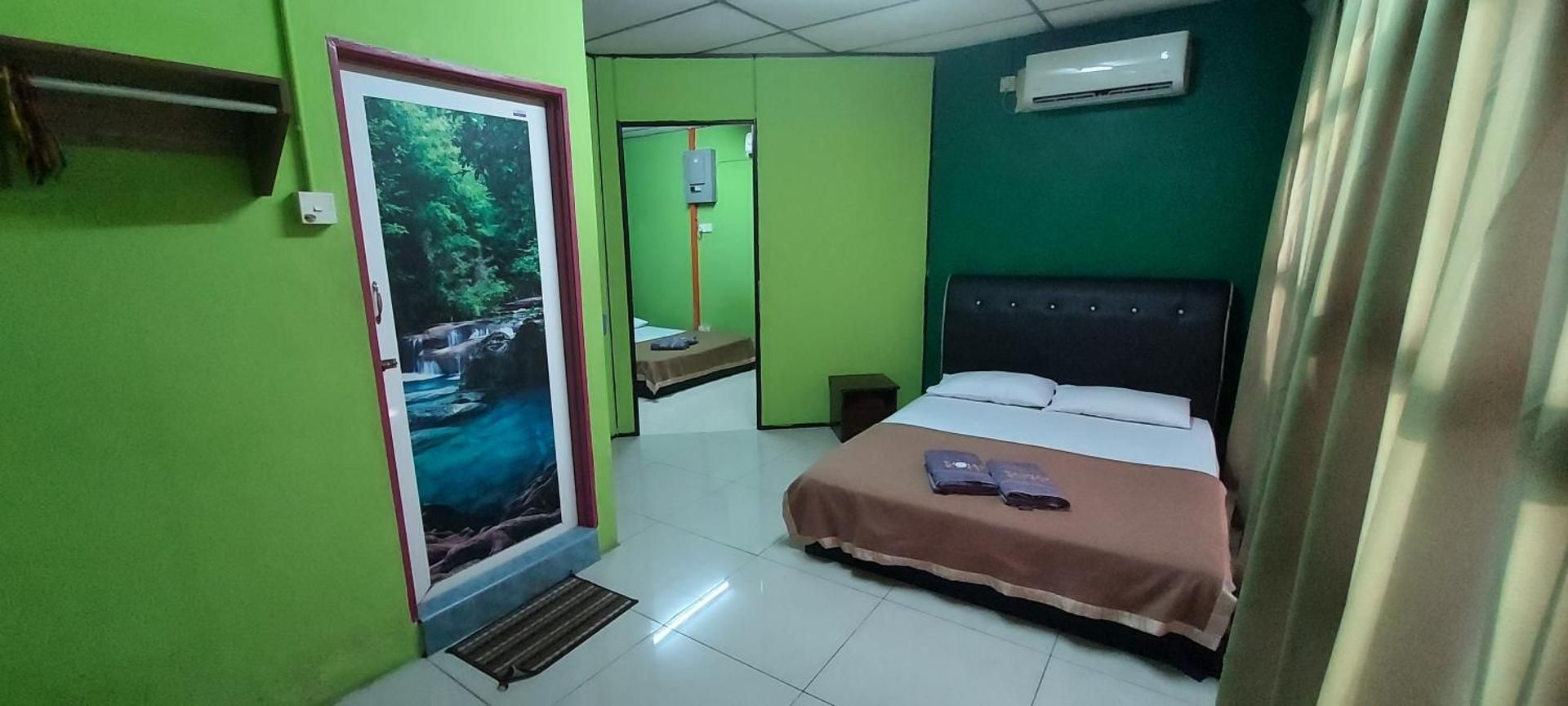 Tanjak Motel - Hostel Family Room 2