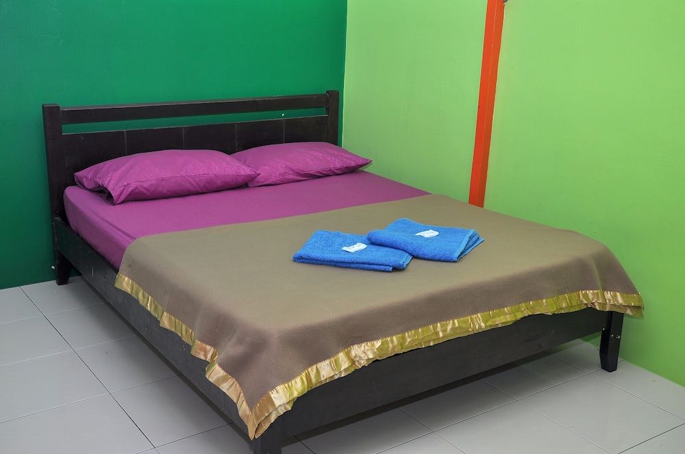 Tanjak Motel - Hostel Basic Room, Shared Bathroom 2