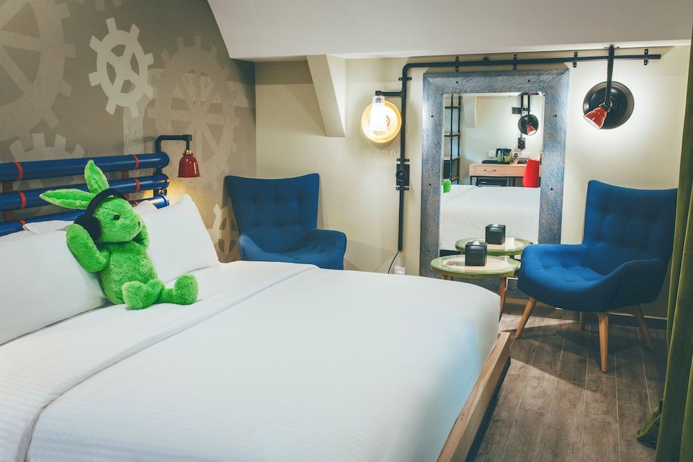 Dash Box Hotel Cyberjaya Dash Deluxe Super King (Garden View) 2