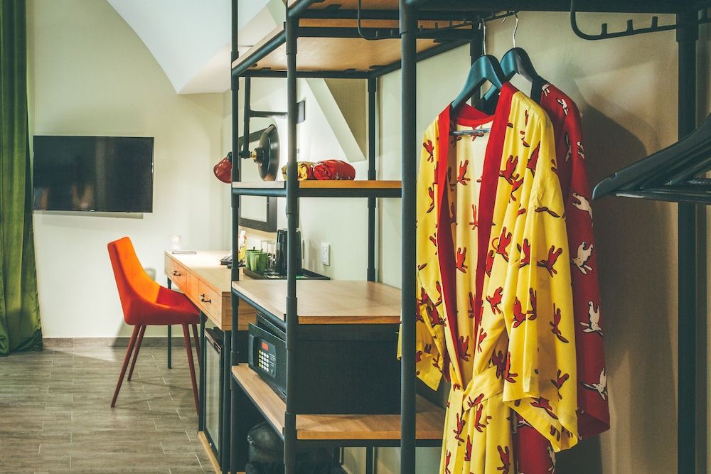 Dash Box Hotel Cyberjaya Dash Studio Twin (Garden View) 13