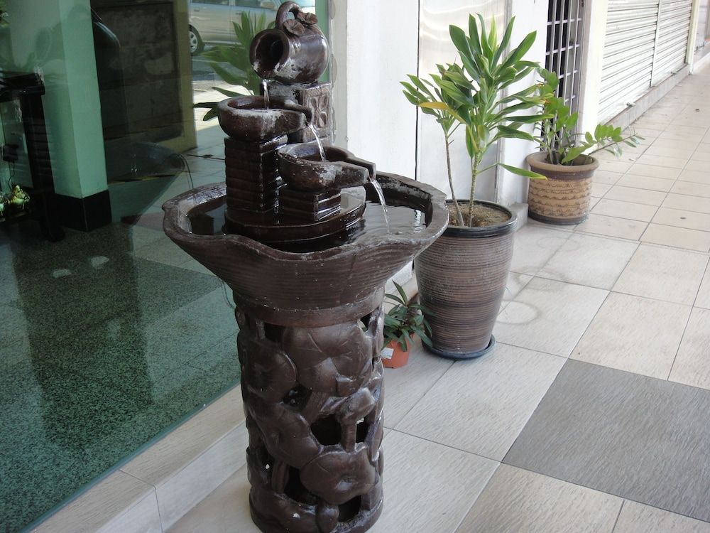 undefined LSN Hotel Taman Connaught 4