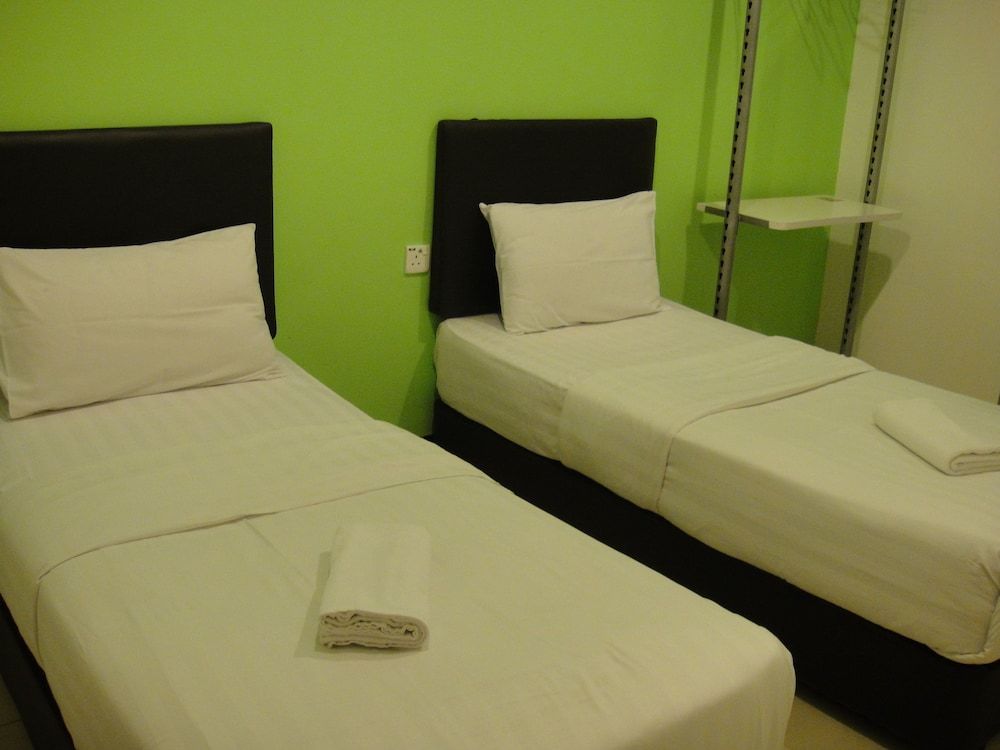 undefined LSN Hotel Taman Connaught 3