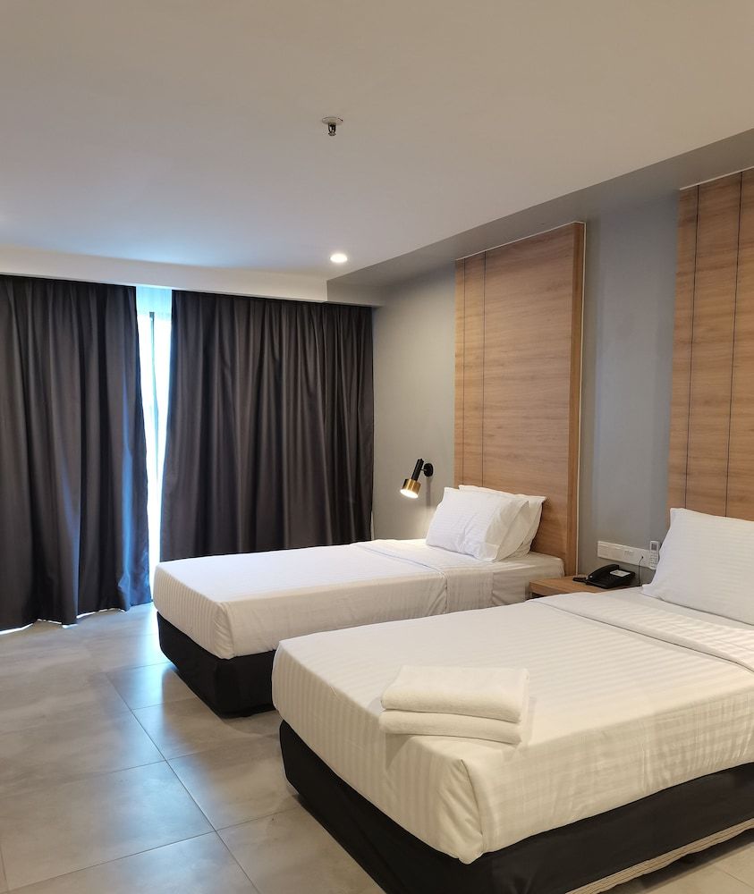 Coral Bay Resort Premier Double or Twin Room 3