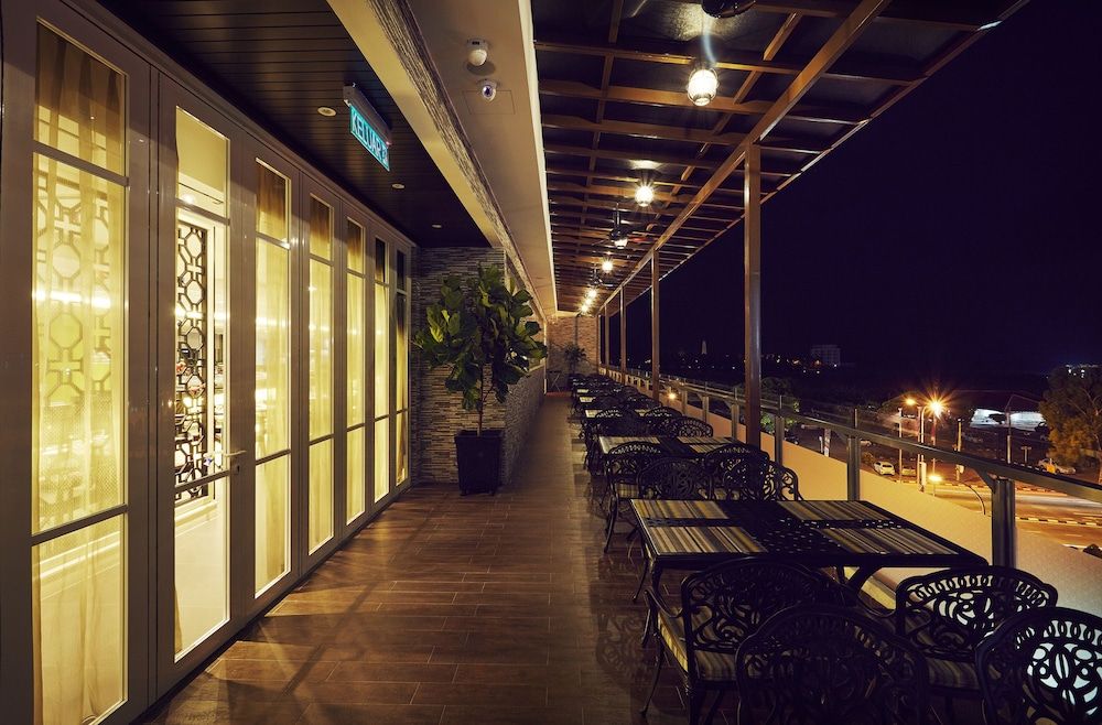 undefined Estadia Hotel 3