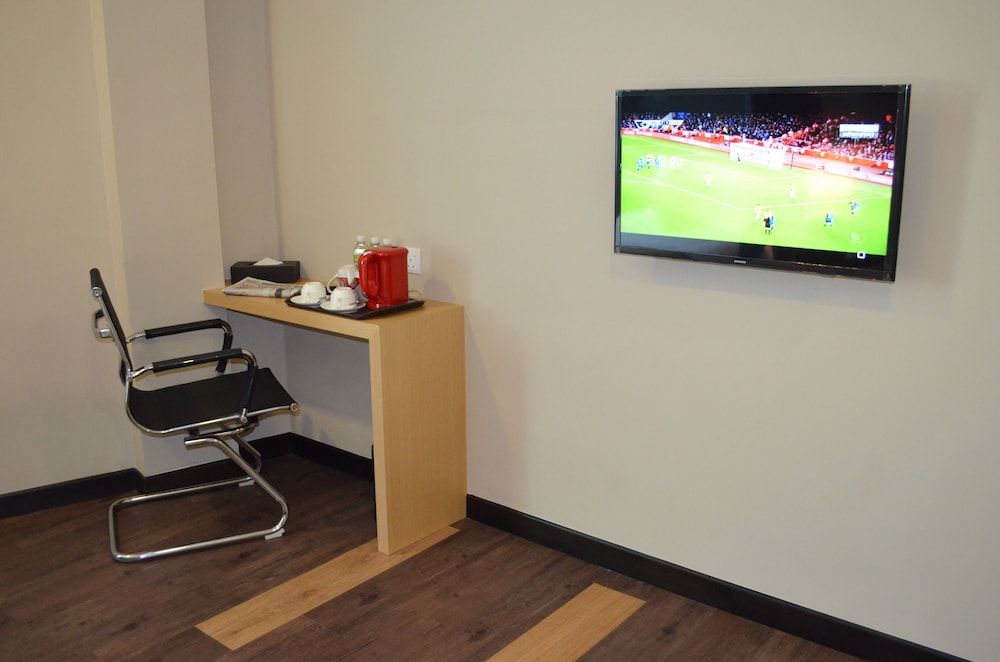 Q Bintang Hotel Standard Room 4