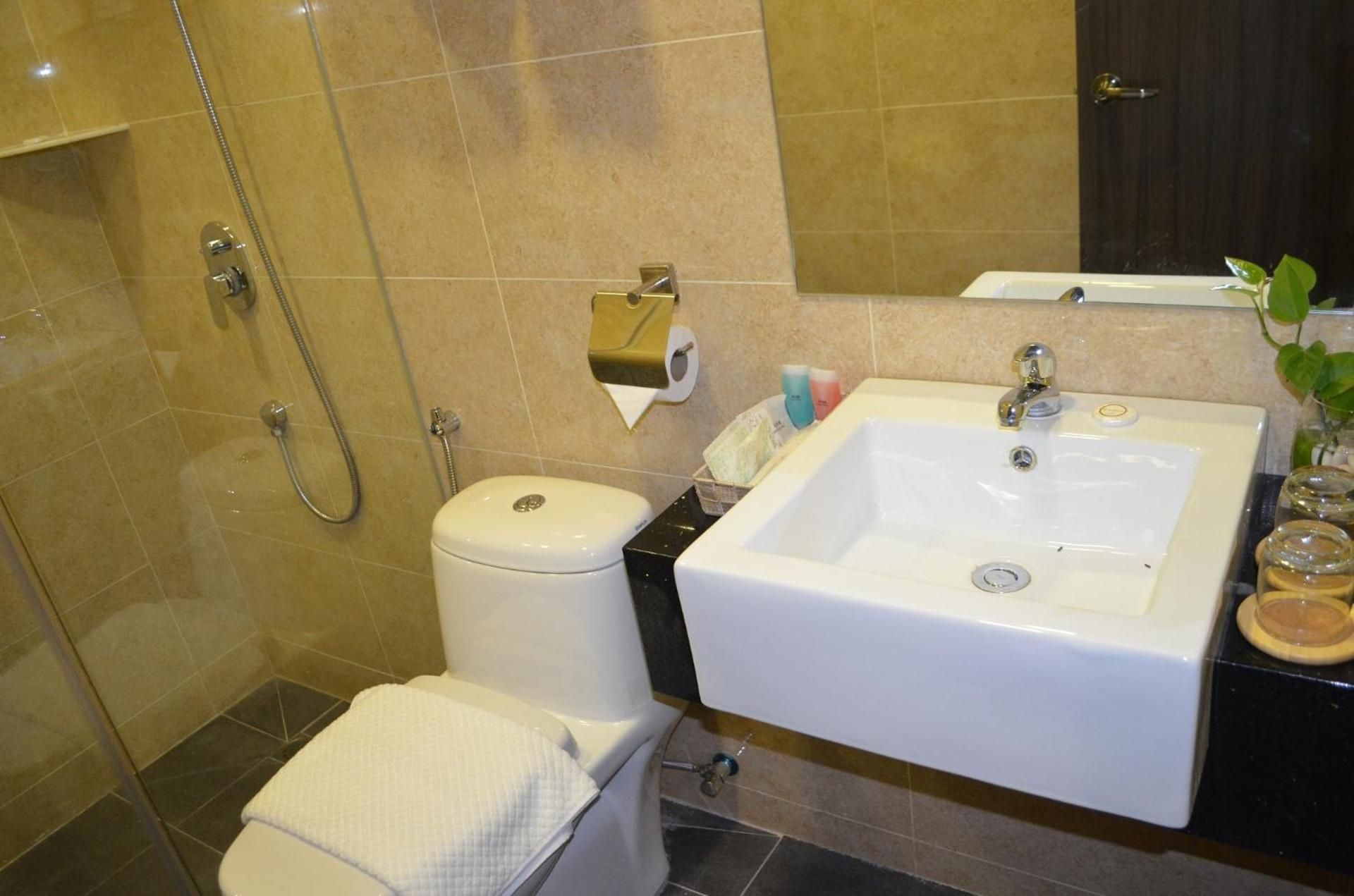 Q Bintang Hotel Standard without Window 3