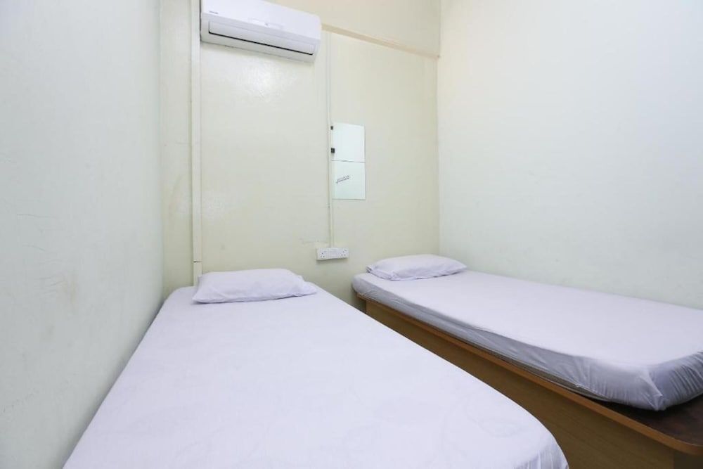 Economy Twin Room