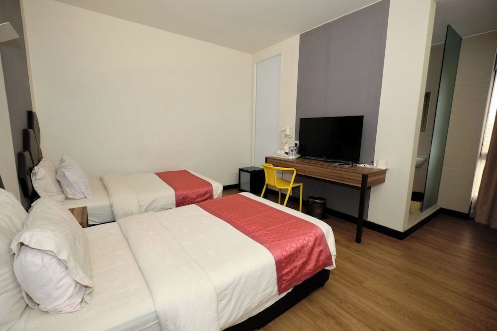 Urban Windown Room