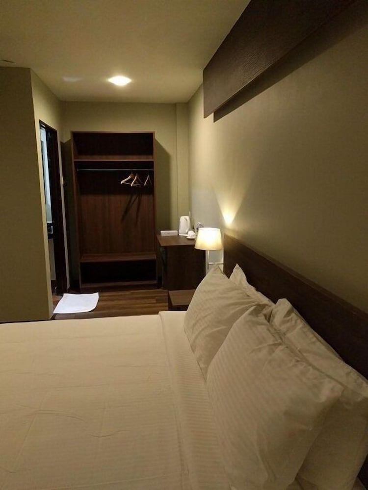 undefined The Chapter Suites & Hotel 9