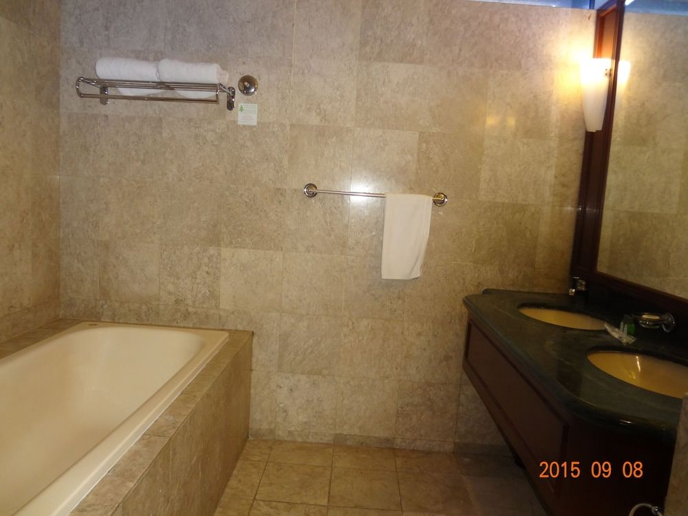 Empire Suites @ Times Square Deluxe Apartment, 1 Bedroom 8