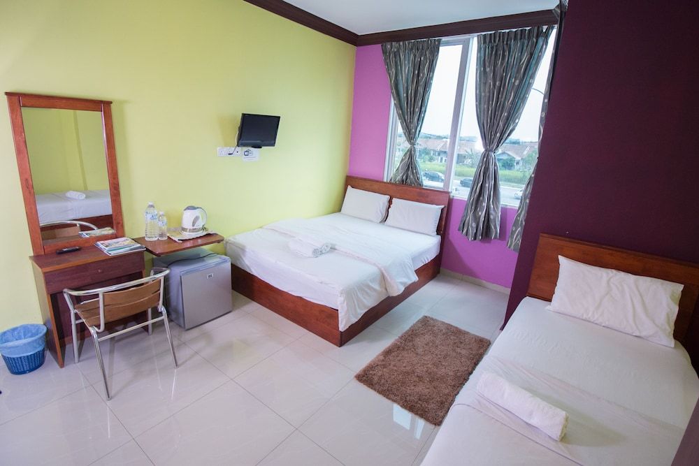 Saujana City Hotel Superior Suite, Multiple Beds