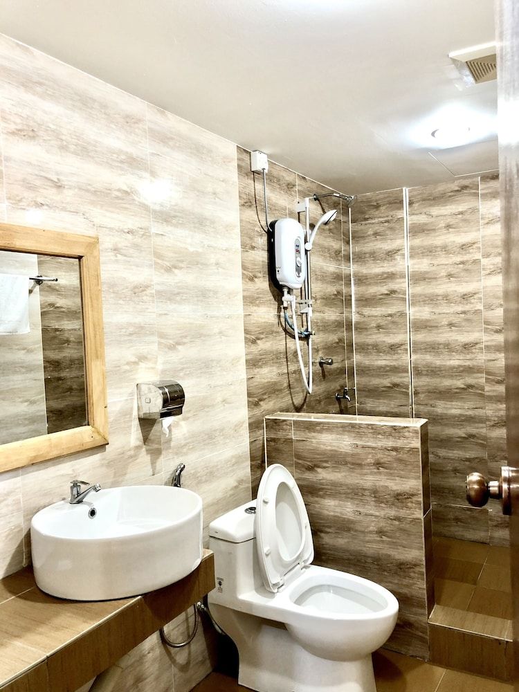 Am Transit Inn, Kuala Terengganu Family Suite 5