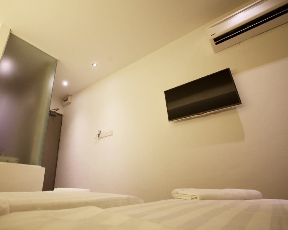 Place2Stay - Chinatown Twin Single Deluxe 6