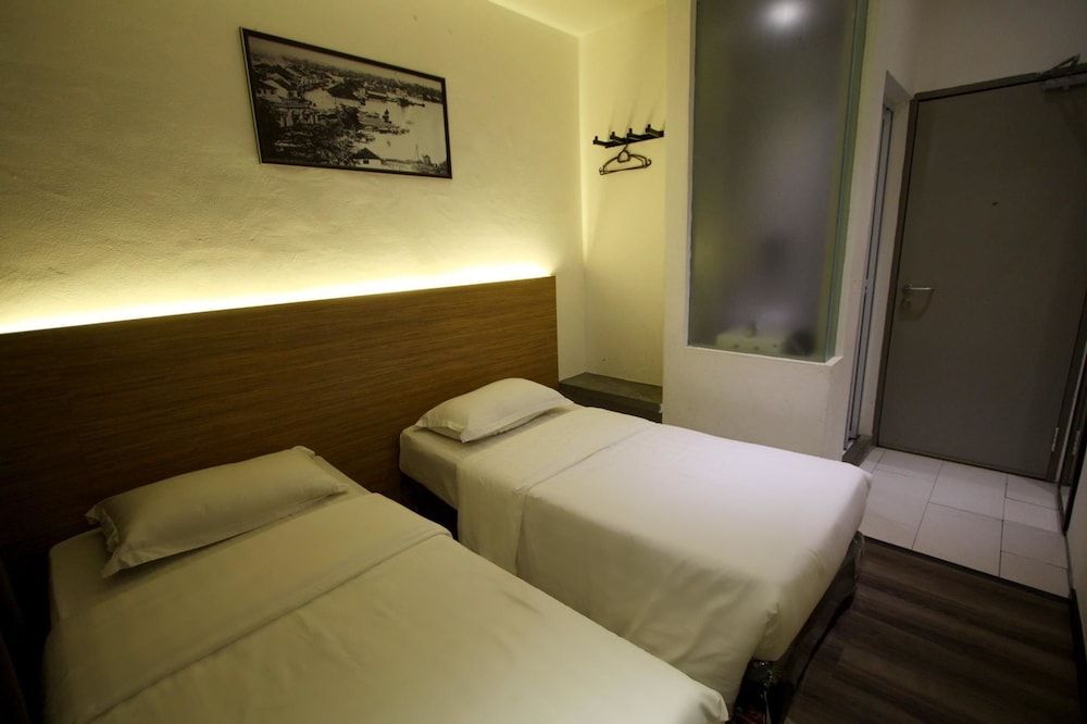 Place2Stay - Chinatown Twin Single Deluxe 2