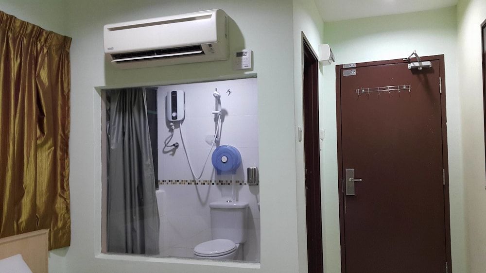 First and New Star Hotel Superior Room, 1 Queen Bed 2