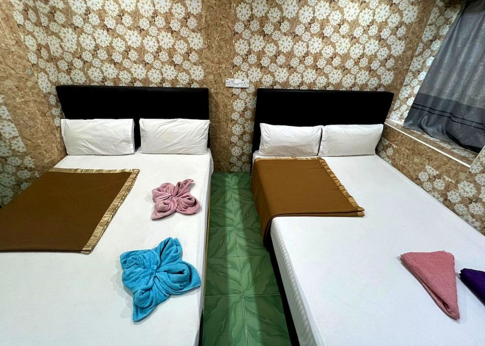 Shah Alam Business Hotel Family Quadruple Room 5