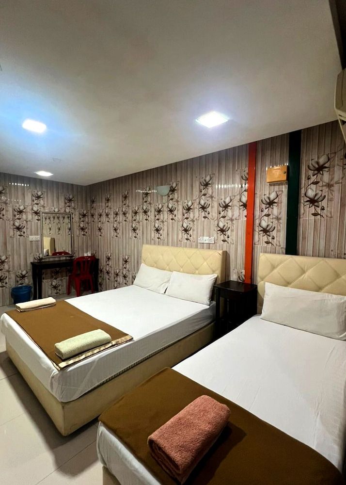 Shah Alam Business Hotel Superior Triple Room 5