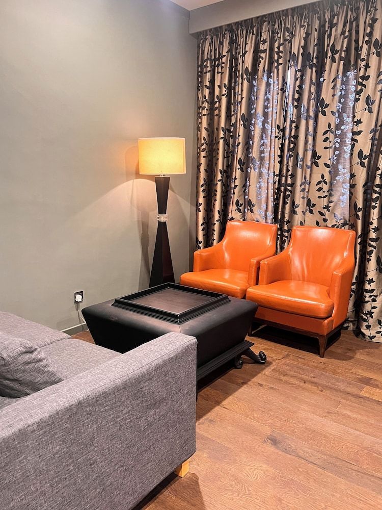 undefined Bedrock Hotel 8