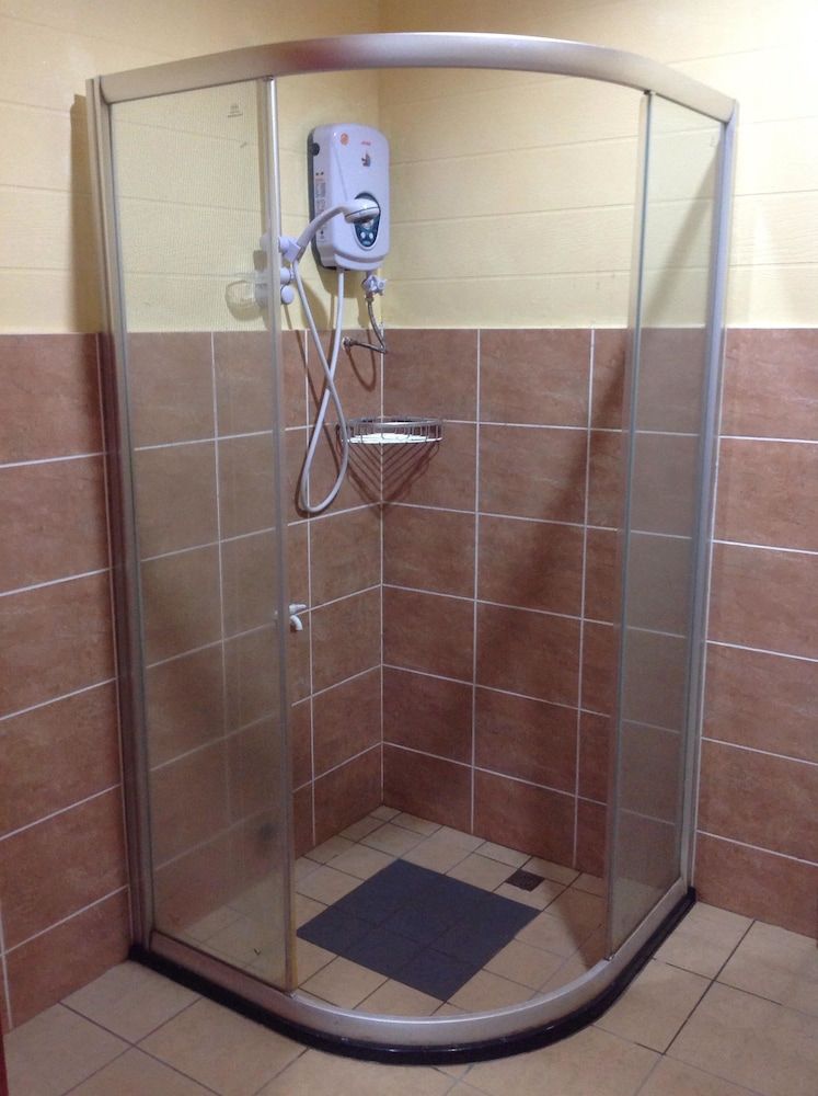 Nabalu Kundasang Lodge Standard Twin Room 4