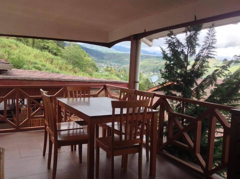 Nabalu Kundasang Lodge Studio Chalet 5