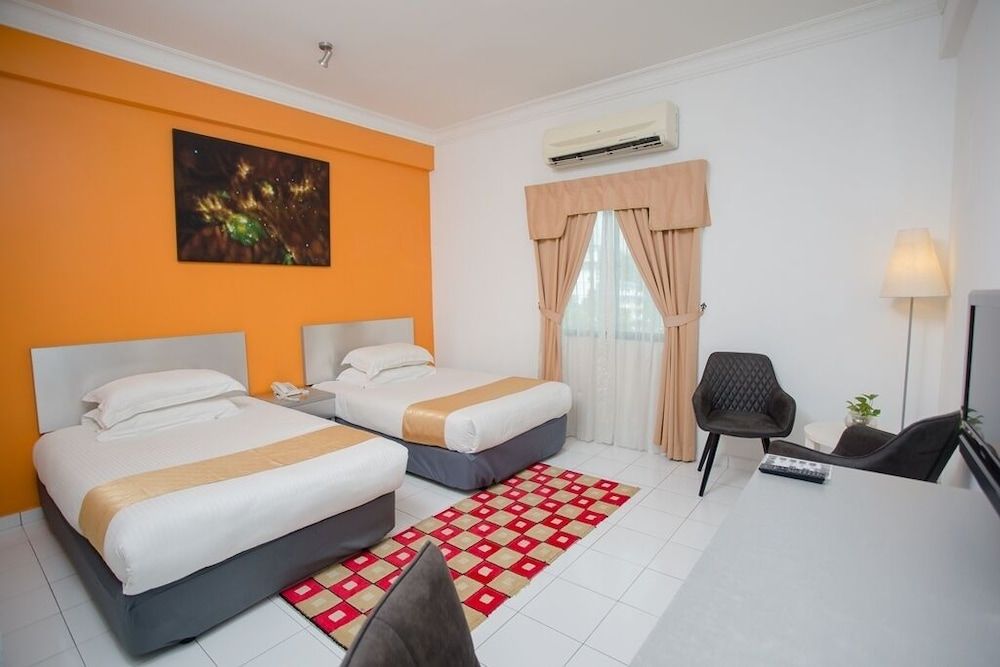 Deluxe Room, 2 Twin Beds, Sea View