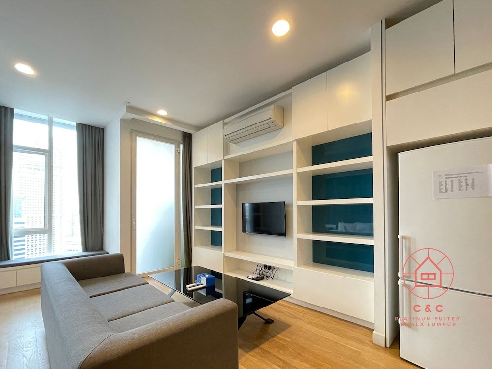 The Platinum Suites Deluxe Suite, 1 Bedroom 5