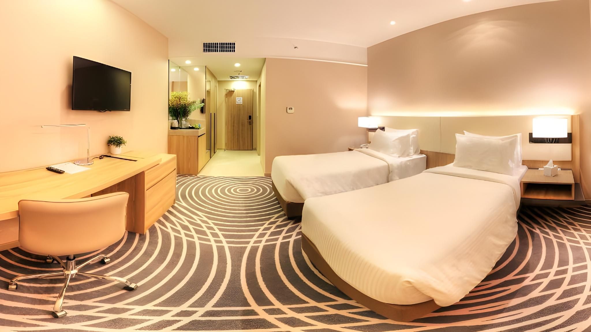 Superior Room (no window)