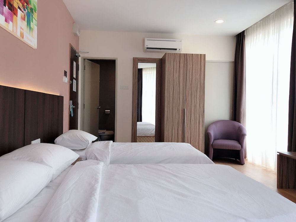 Tumike Hotel Bentong Deluxe Triple Room 5