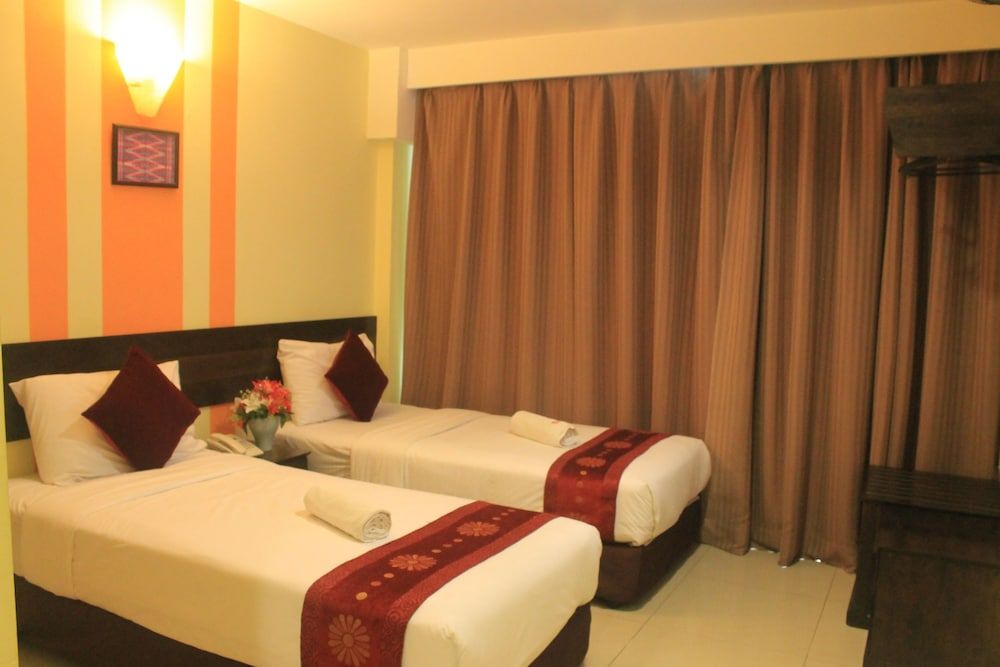 Sun Inns Hotel Sitiawan Superior Room, 2 Twin Beds, City View 3