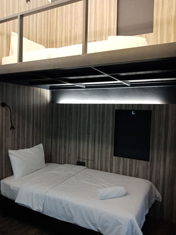 The Verve Hotel Double Pod 3