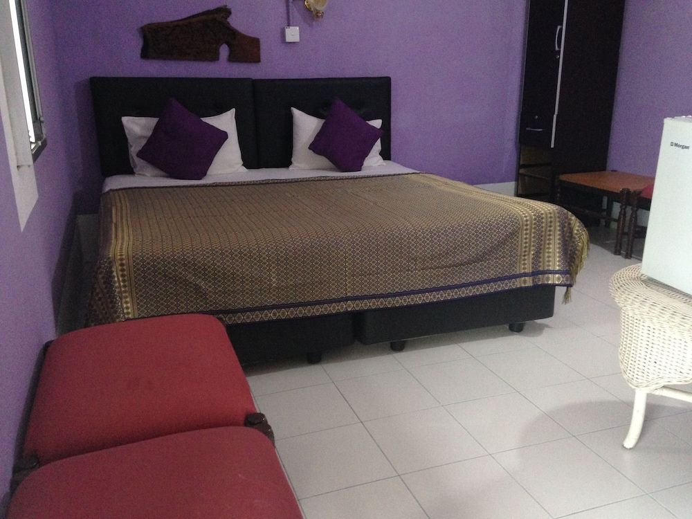 The Box Chalet Standard Box 4