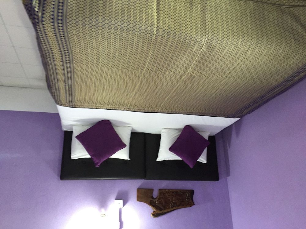 The Box Chalet Standard Box 2