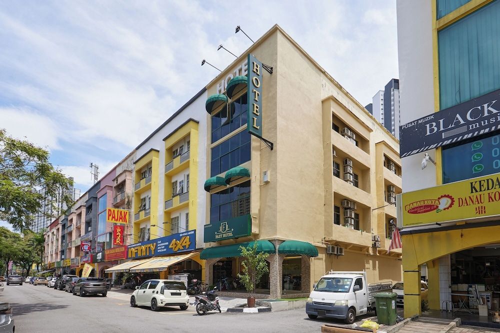 undefined Fast Hotel Setapak Near Tunku Abdul Rahman UMT KL 5