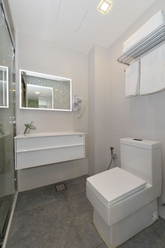 Unic Hotel Grand Room, 1 King Bed 5